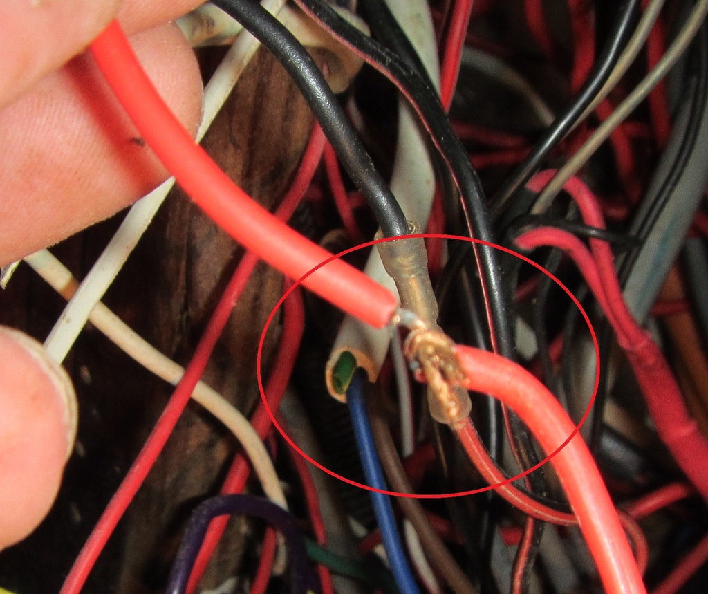 Replacement 12 VDC Circuit Breakers Dove Free Spirit