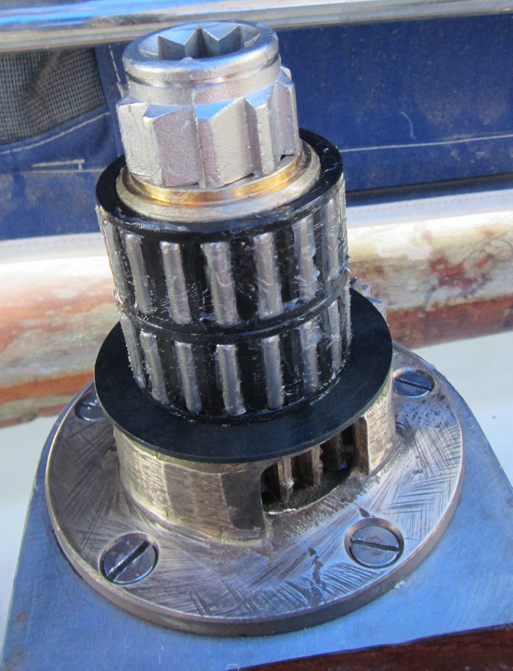 Lewmar 16 Port Install Shaft and Roller Bearings Dove Free Spirit